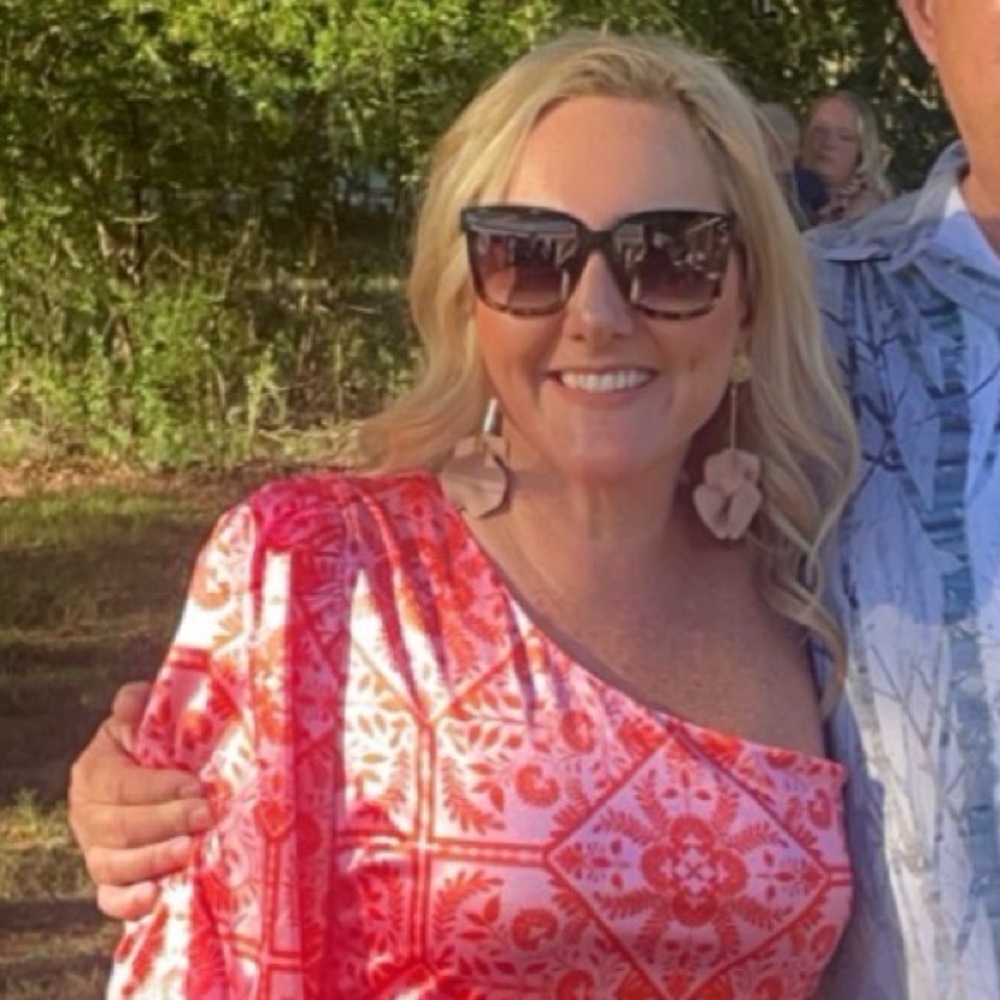 Meet your Posher, Laura